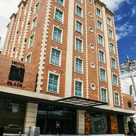 Hotel Black Usaquen Богота Екстериор снимка