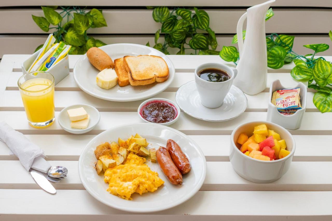 Hotel Black Usaquen Богота Екстериор снимка